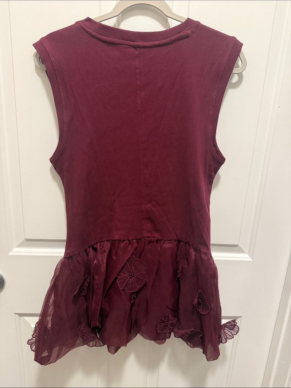 Women’s Sleeveless Burgundy Tulle Hem top, NWT. L - Picture 3 of 4